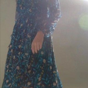 아떼 바네사브루노 athe 플라워 실크 랩 롱 원피스