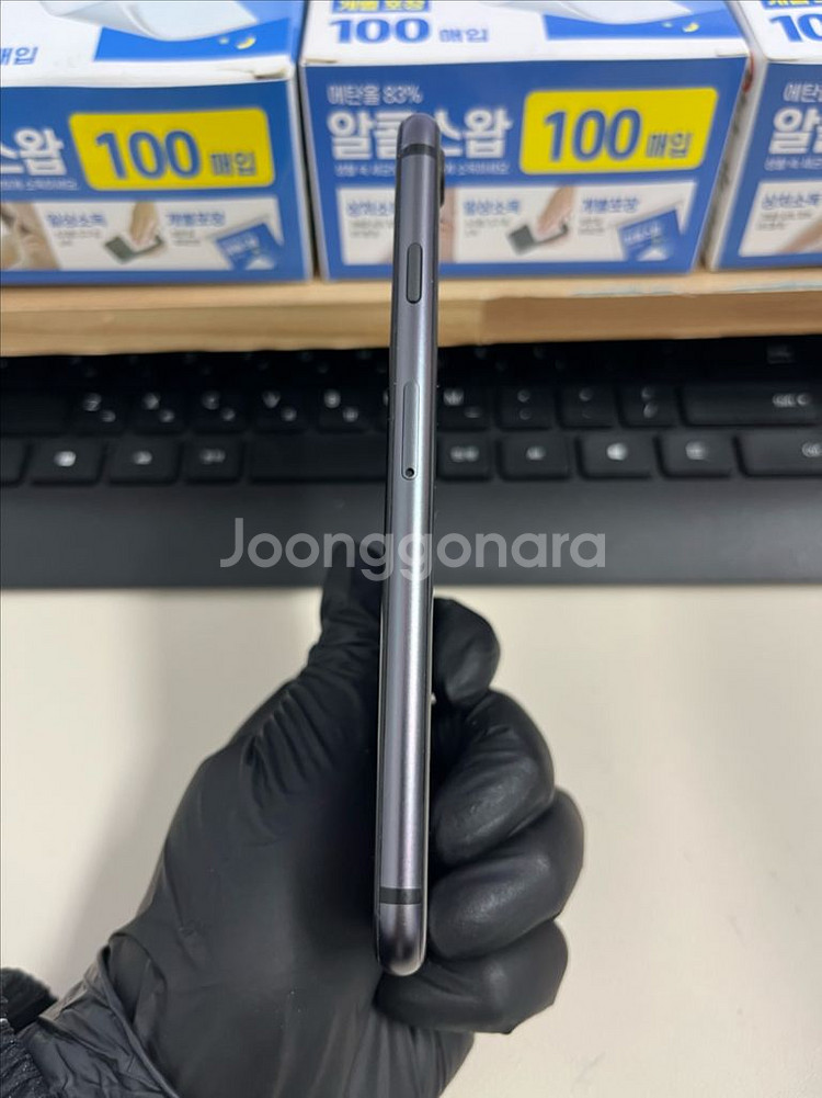아이폰8 64G 그레이 SSS급!--4