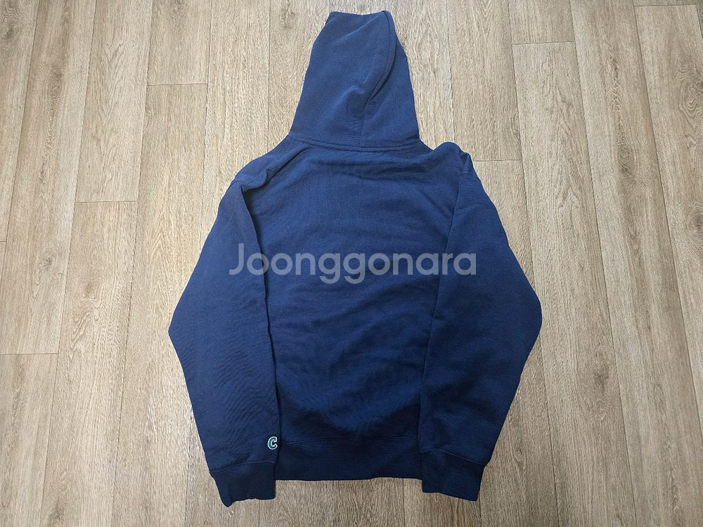 커버낫 보더콜리 후디 네이비 M사이즈 팝니다--2
