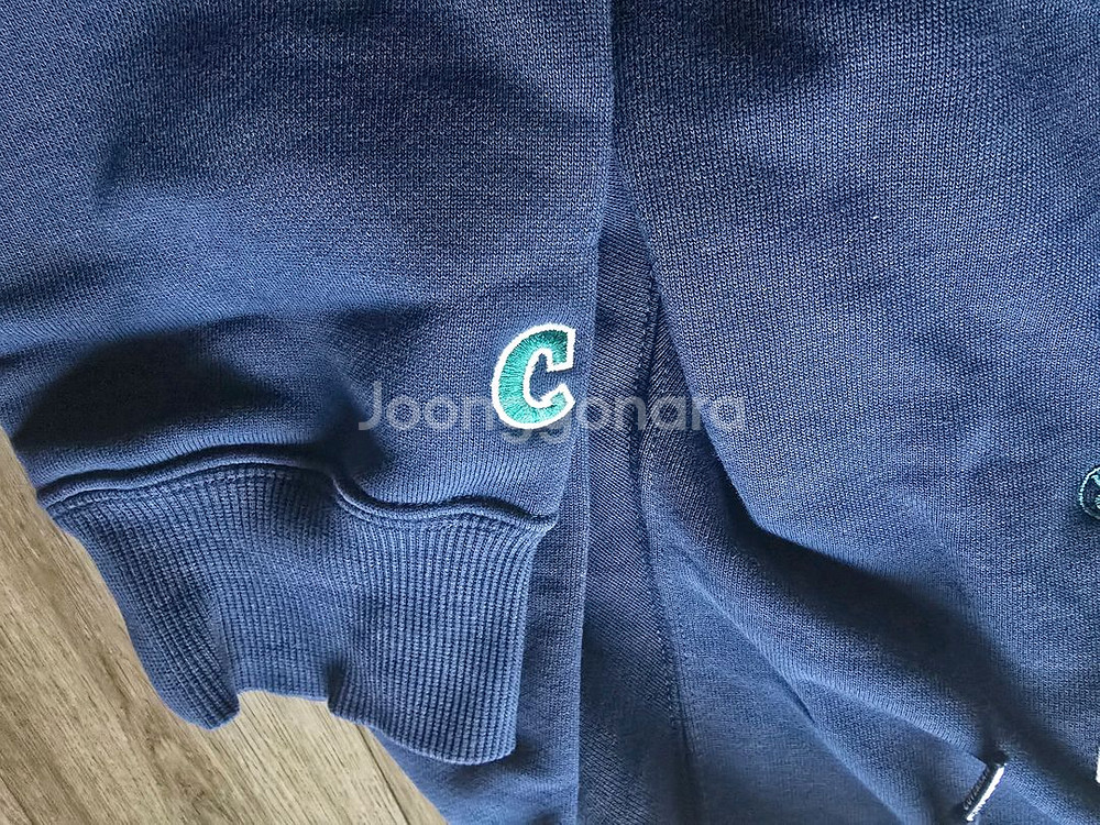 커버낫 보더콜리 후디 네이비 M사이즈 팝니다--3