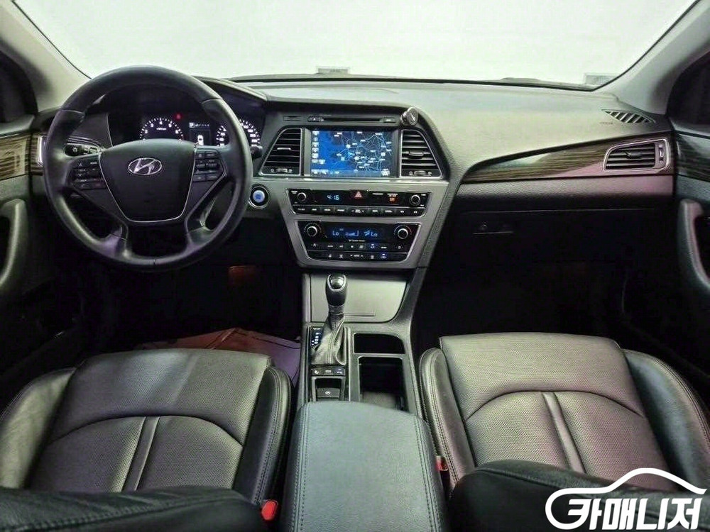 [현대]LF 쏘나타 2.0 프리미엄 스페셜 (5인승)--6