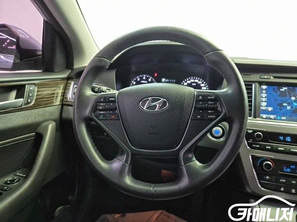 [현대]LF 쏘나타 2.0 프리미엄 스페셜 (5인승)--8