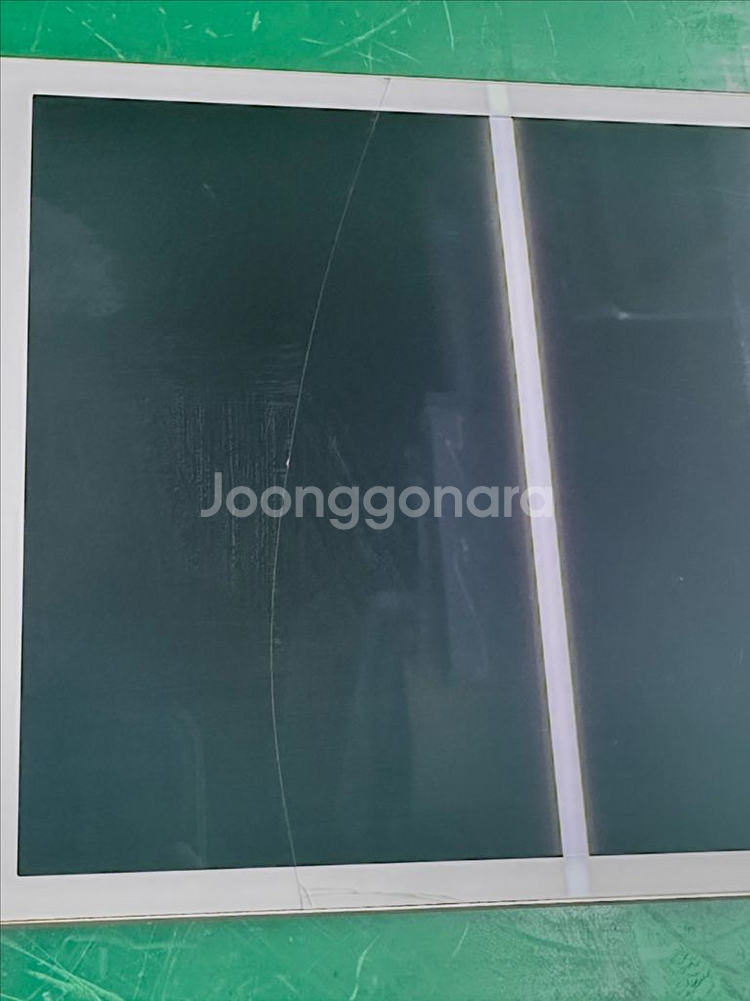 (액정파손) 아이패드 미니5 64기가 와이파이 판매합니--3