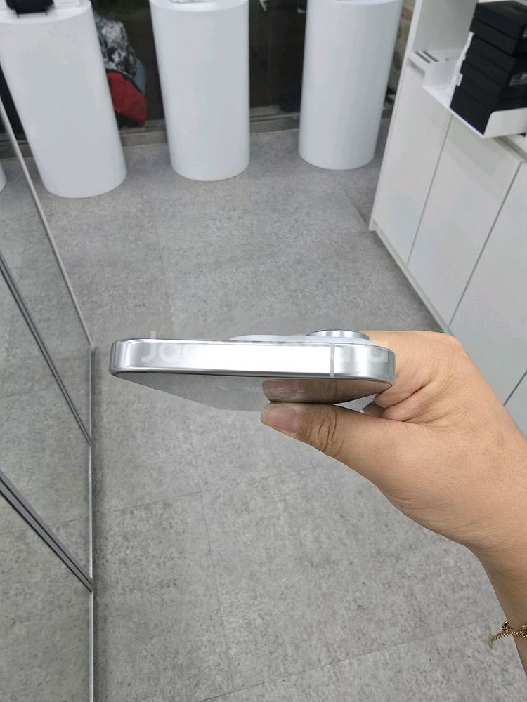 아이폰 16 Pro 실버 256g--4