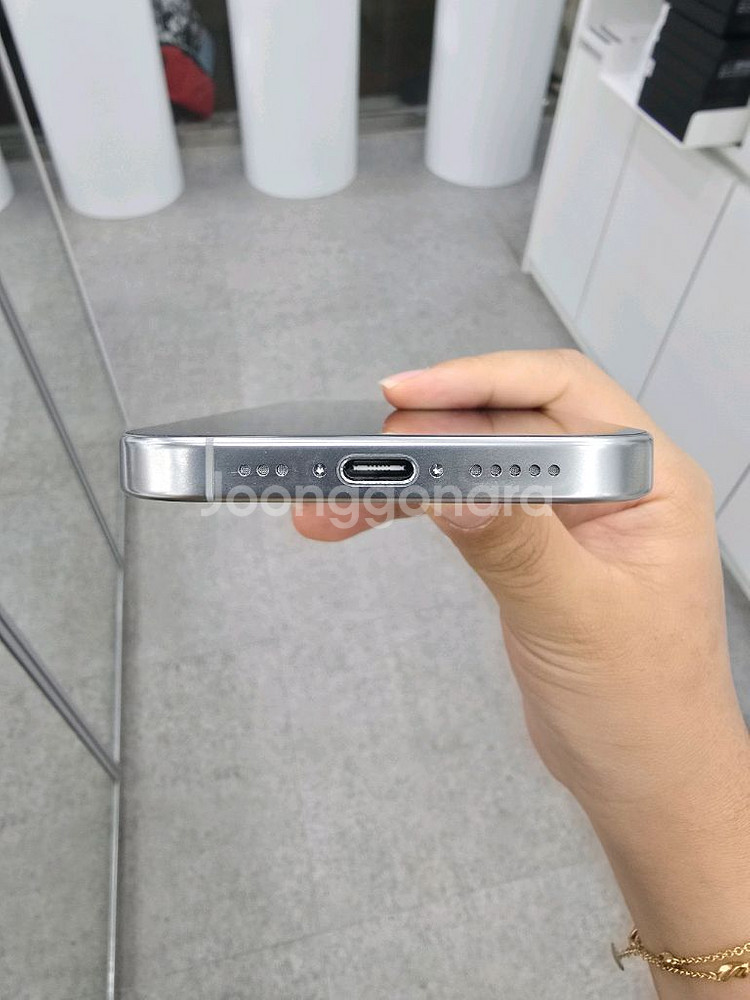 아이폰 16 Pro 실버 256g--5