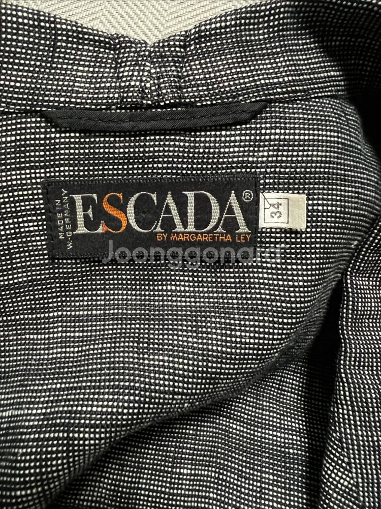 에스까다 ESCADA 롱 자켓 정품--2