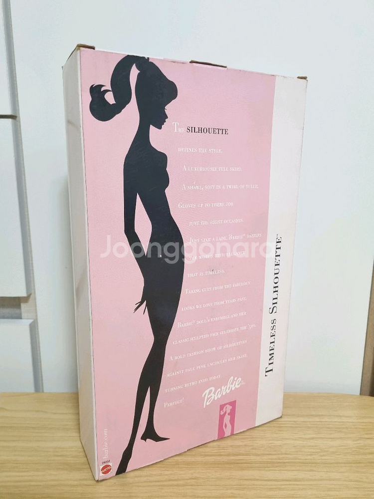타임리스 실루엣 바비 인형--4