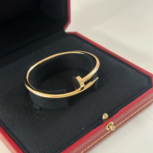 까르띠에 저스트앵끌루 팔찌 클래식모델