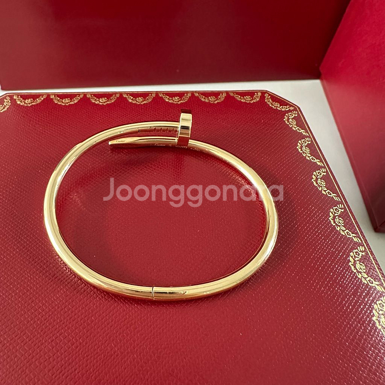 까르띠에 저스트앵끌루 팔찌 클래식모델--3