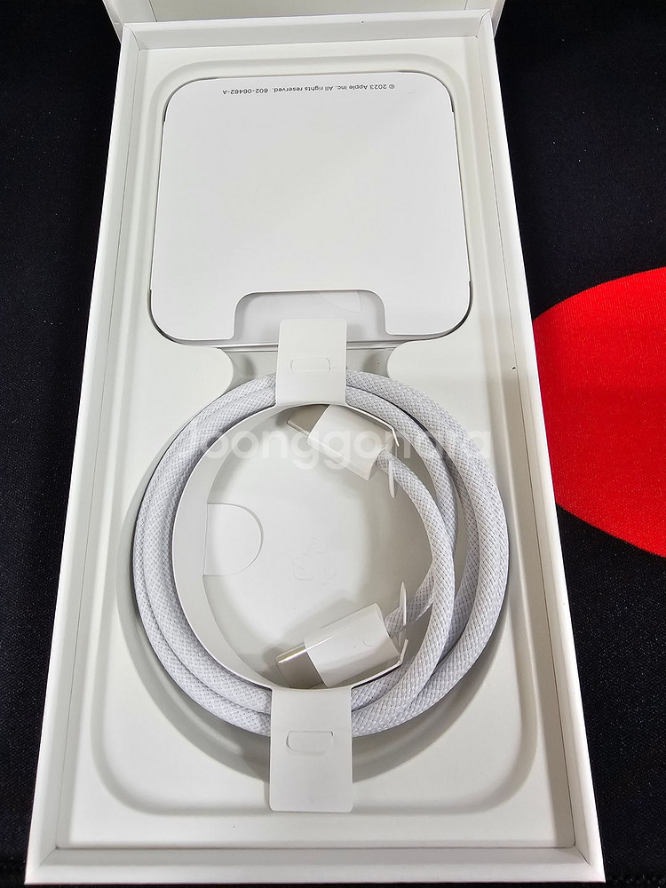 애플 아이폰 15 Pro 내츄럴 티타늄 256GB--6