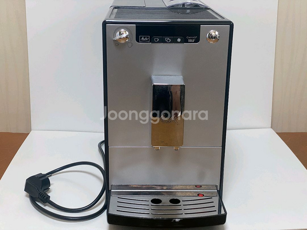 밀리타 카페오솔로 전자동 커피머신 E950ㅡ판매완료--0