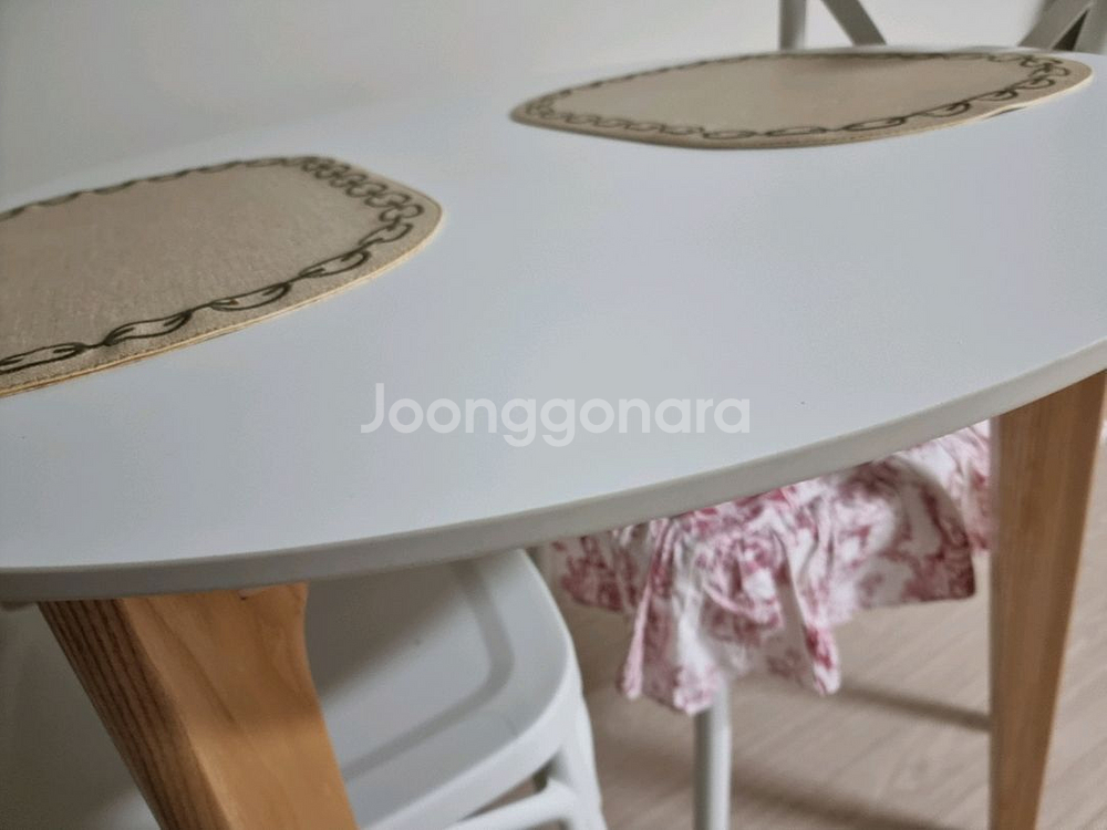까사미아 onion 래디쉬우드 원형 세라믹테이블 900--4