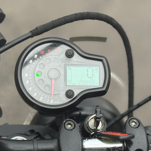 kr 아퀼라300 22년식 2만km 저렴히 판매합니다