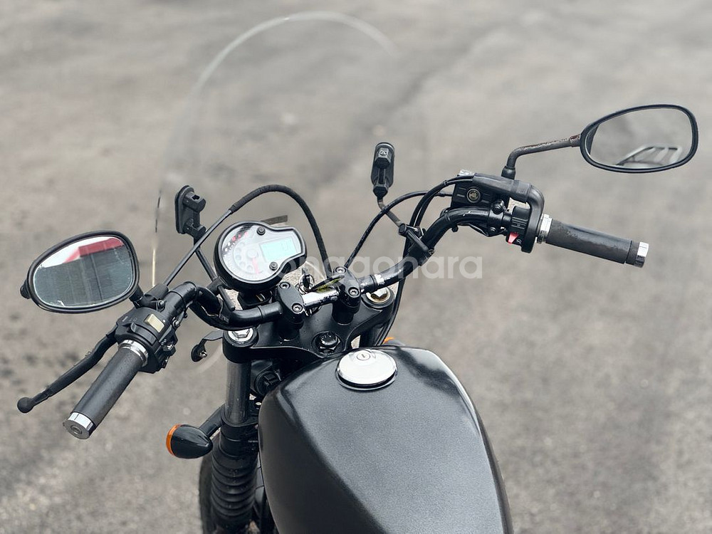 kr 아퀼라300 22년식 2만km 저렴히 판매합니다--1