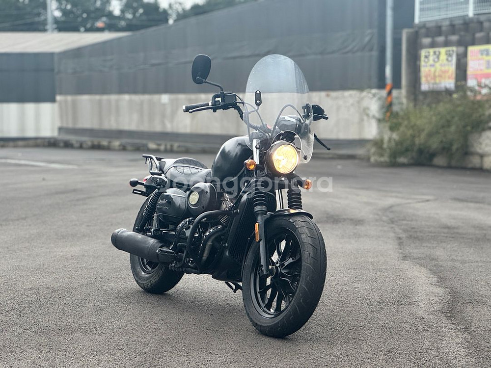 kr 아퀼라300 22년식 2만km 저렴히 판매합니다--6