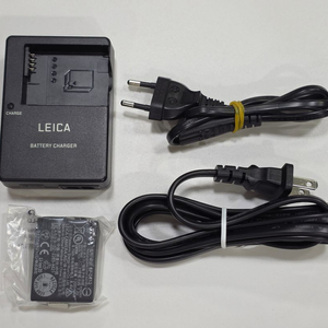 라이카 Q배터리, 충전기 및 악세사리 6가지 판매합니다 이미지