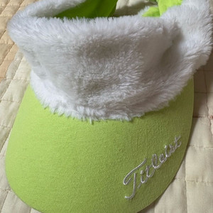 정품 타이틀리스트 겨울 퍼 썬캡