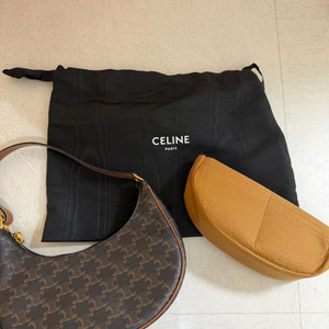 셀린느 아바백 미디움 호보백