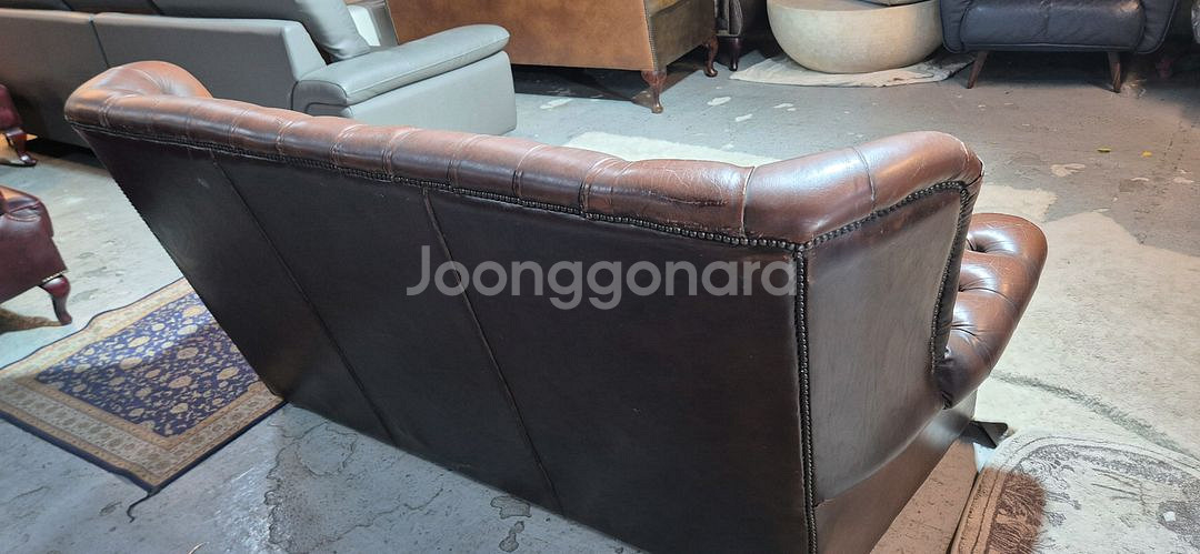 수입 체스터필드 전체 천연가죽 3인 소파--8