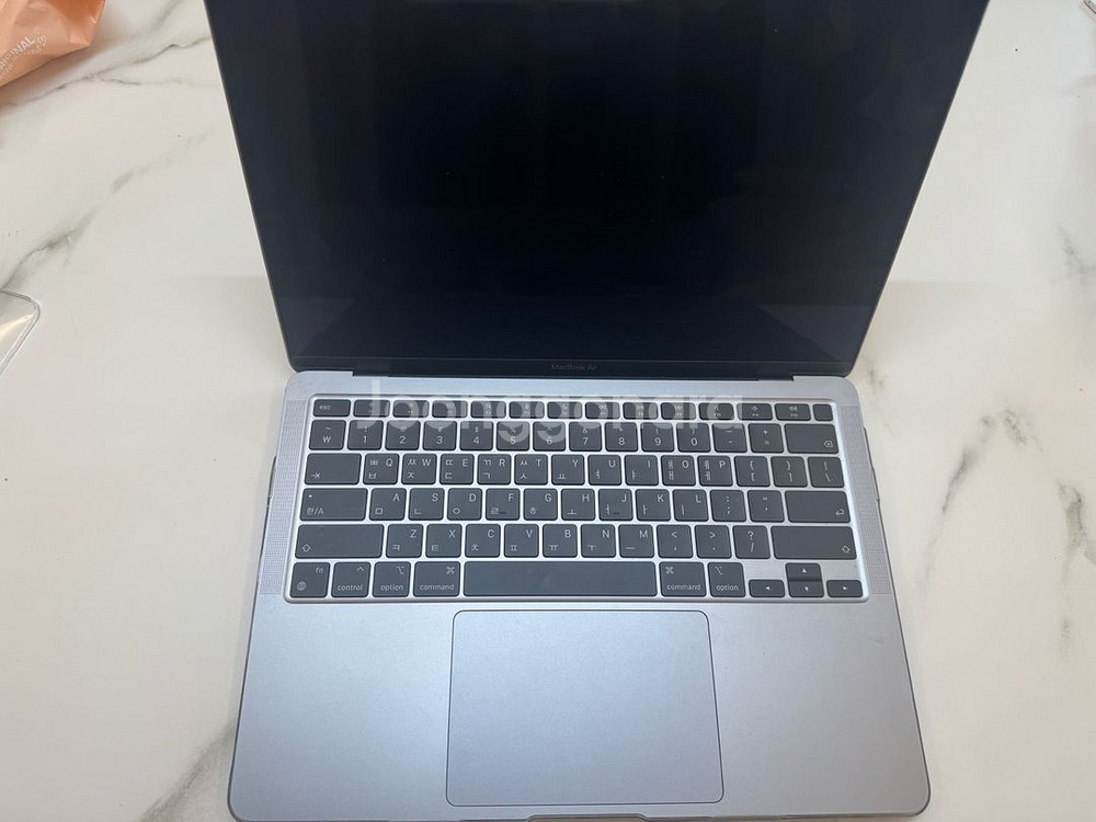 맥북에어 m1 255GB 8GB 그레이--1
