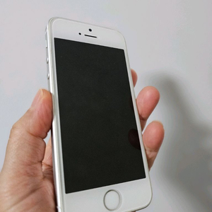 32. 아이폰 se1 64GB