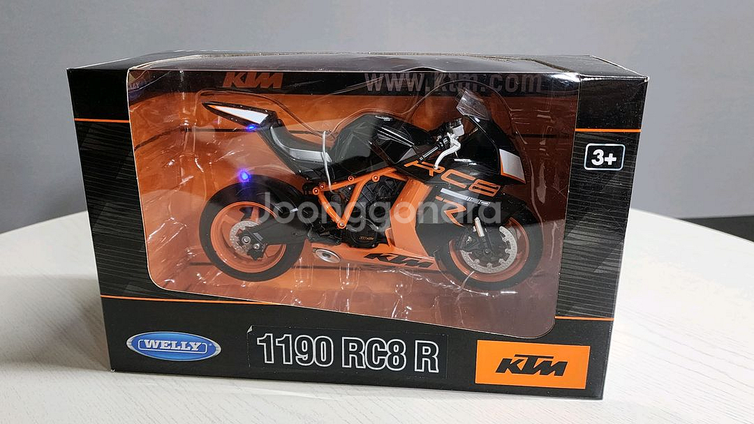 1/10 웰리 모터사이클 판매합니다--0