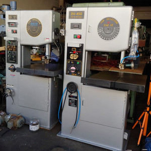 톱기계 밴드쏘 콘타 띠톱 콘타머신 톱기계 띠톱기계