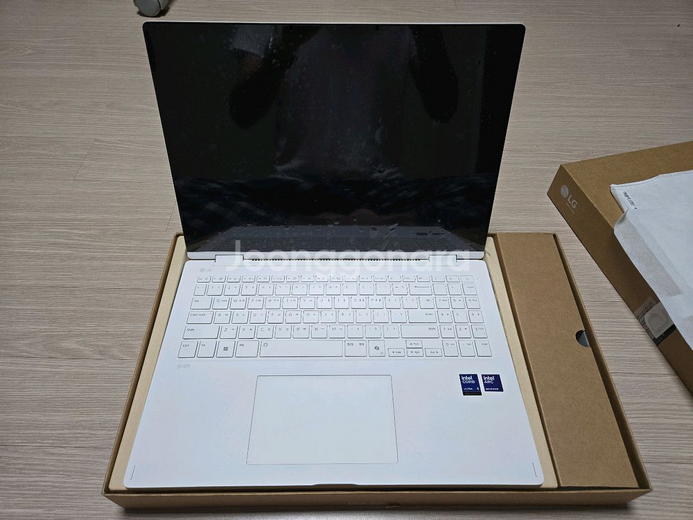 2025 LG그램프로 360 16T90TP-GA5CK--8