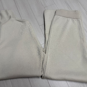 라온컴퍼니 카라루즈니트 팬츠