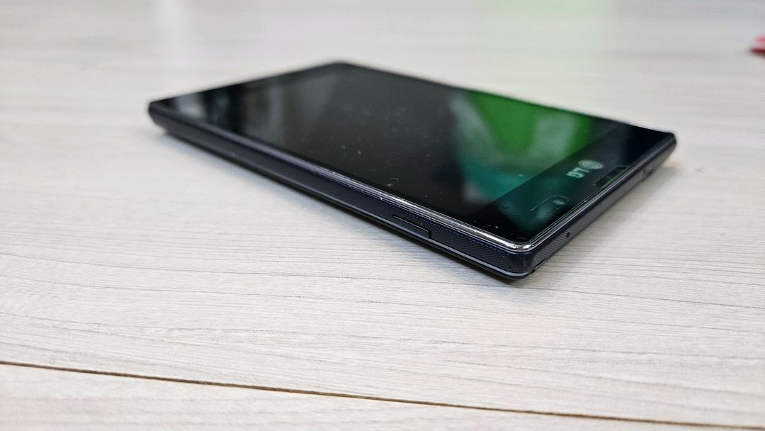 LG-F200K 옵티머스 뷰2--3