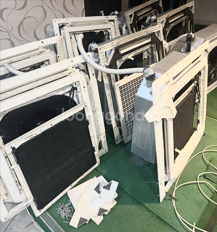 LG 천장형냉난방기 22평형 2013년식--0