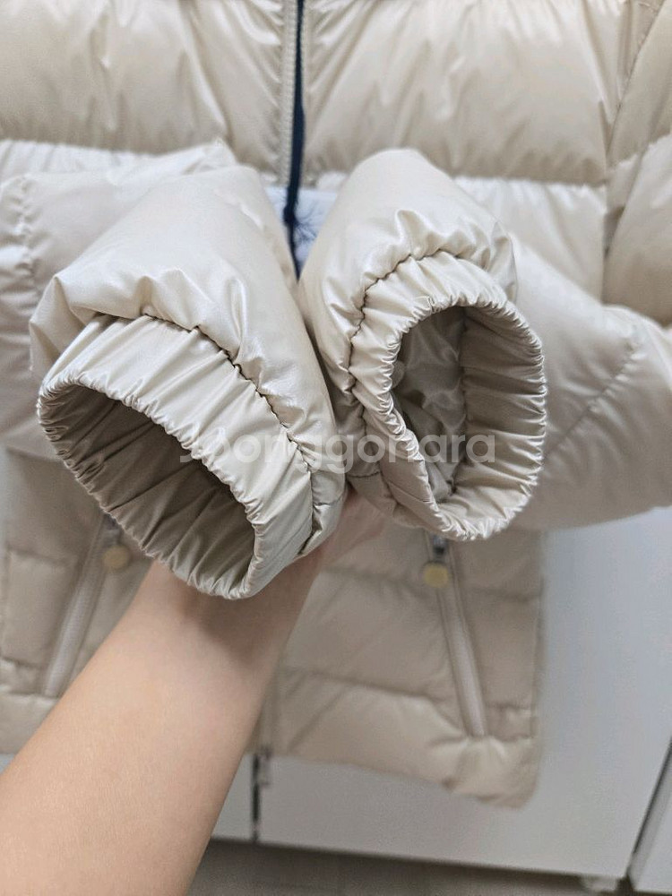 몽클레어 여성 패딩 글레스 GLES 베이지 0사이즈--2