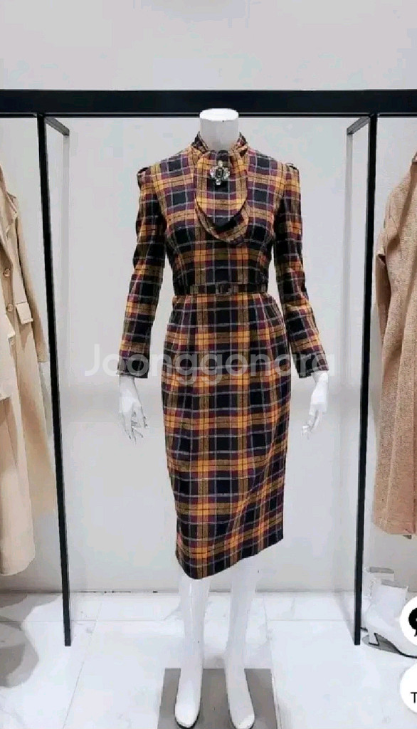 새상품 모조에스핀 스카프넥 원피스 55--0