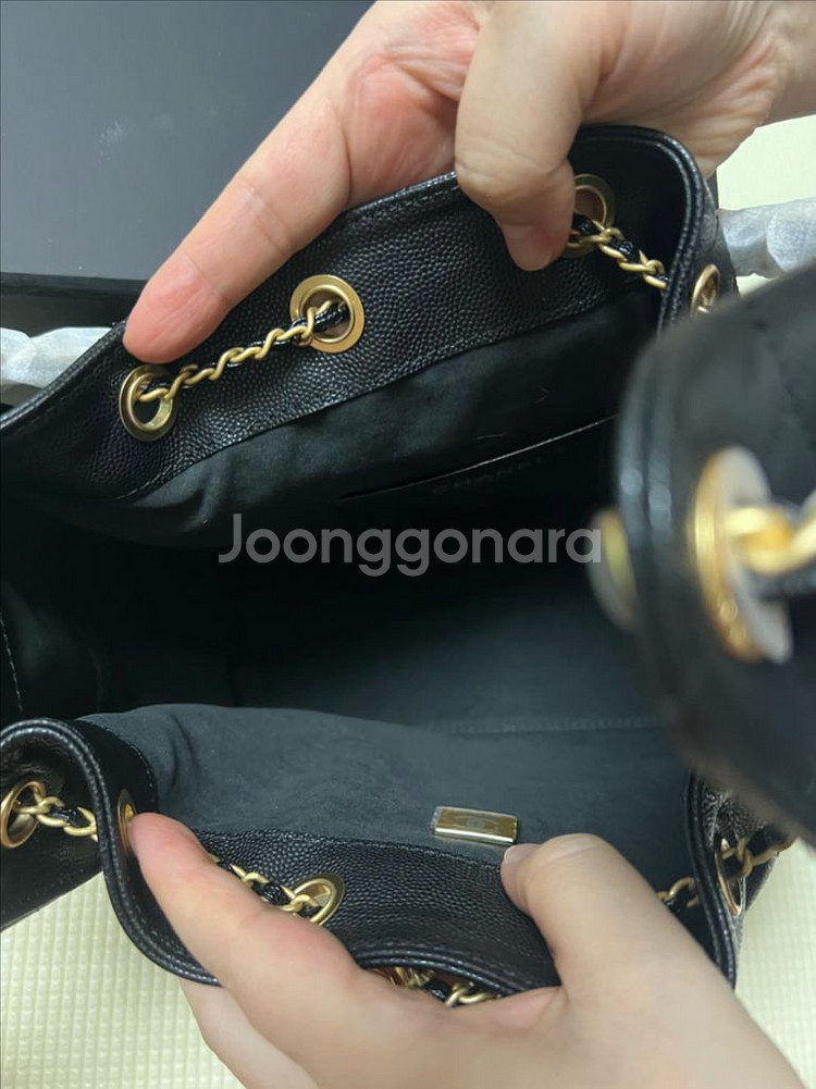 샤넬 25백 블랙 캐비어 버킷백 새상품--6