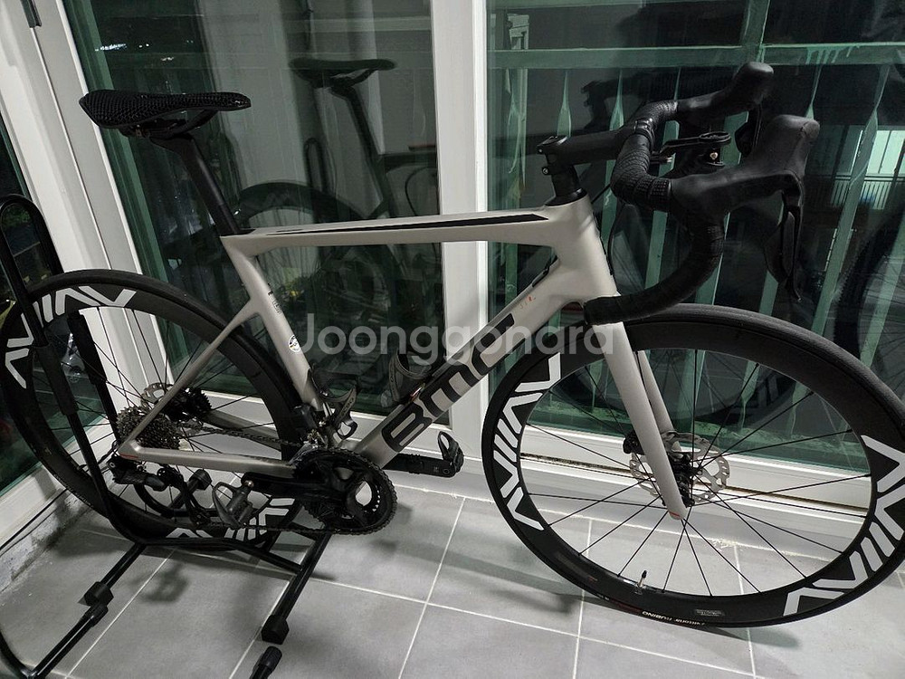 BMC 팀머신 SLR FIVE 105 Di2 로드자전거--1