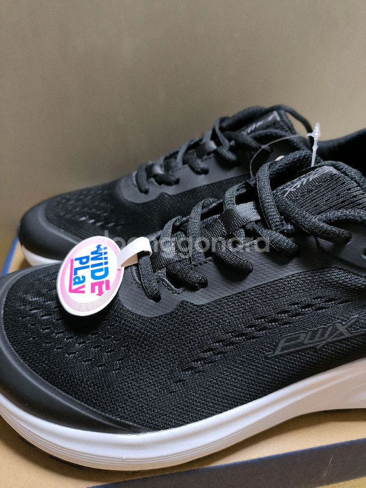 [(새상품)]발볼 넓은 특허 운동화 260 런닝화--4