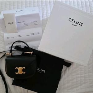 셀린느 미니 트리옹프 백 (클레아 베사체 미니) 판매합