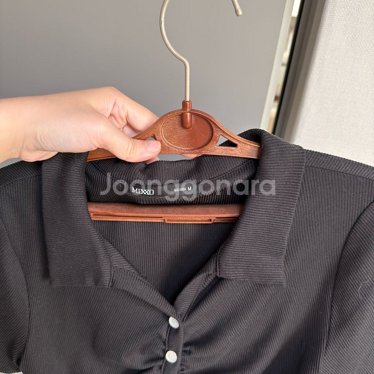MIXXO 골지 셔링 반팔티 블랙--2