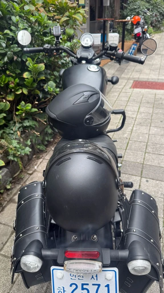 베네트 125 무광블랙 판매합니당 이미지