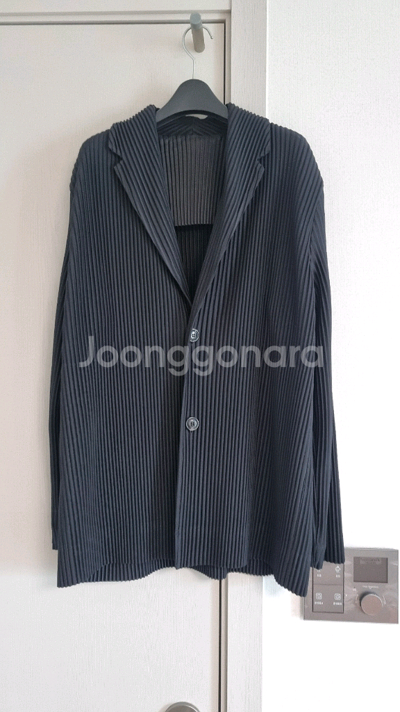 플리츠미 옴므 투버튼 싱글자켓 블랙 새상품--3