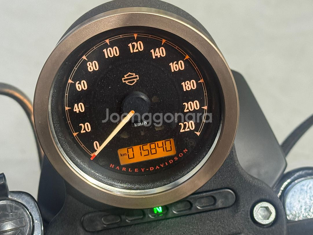 할리데이비슨 아이언883 16년식 1.5만KM--8