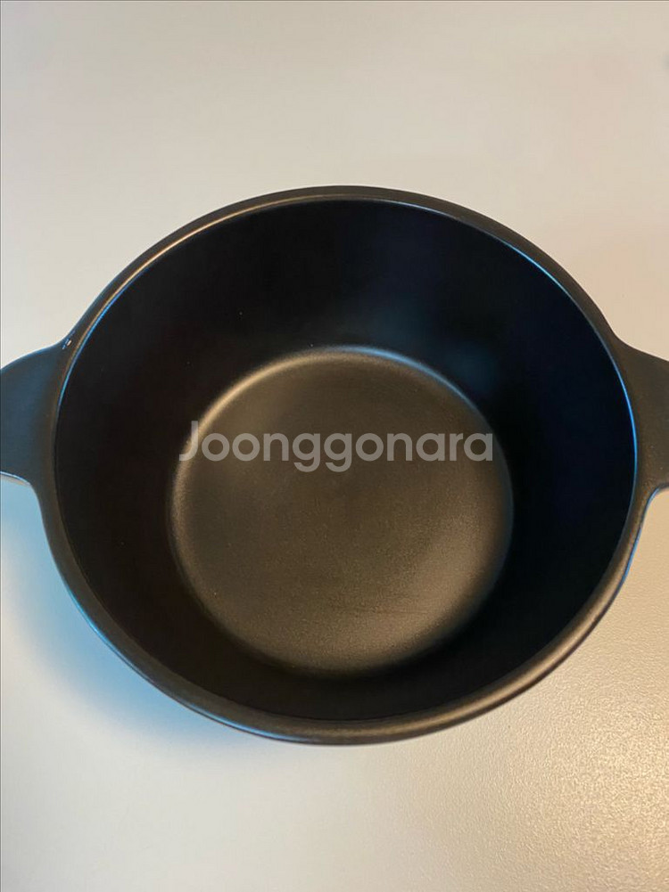 광주요 찌개냄비 팝니다. 상태 최상이에요.--2