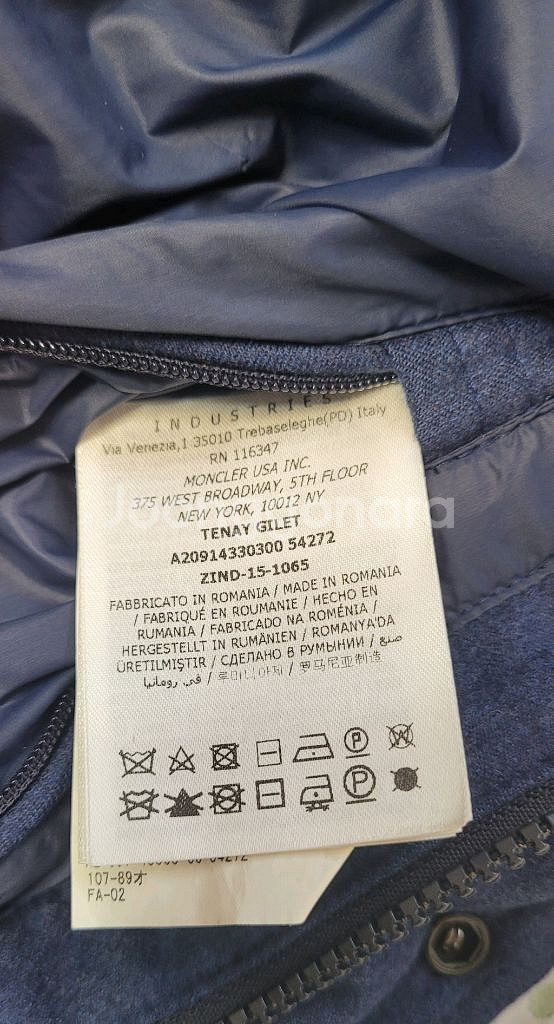 몽클레어 패딩조끼--3