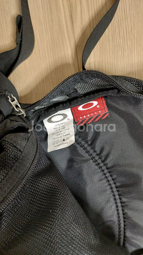 오클리 아이콘 2.0 미니 블랙 백팩--4