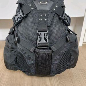 오클리 아이콘 2.0 미니 블랙 백팩