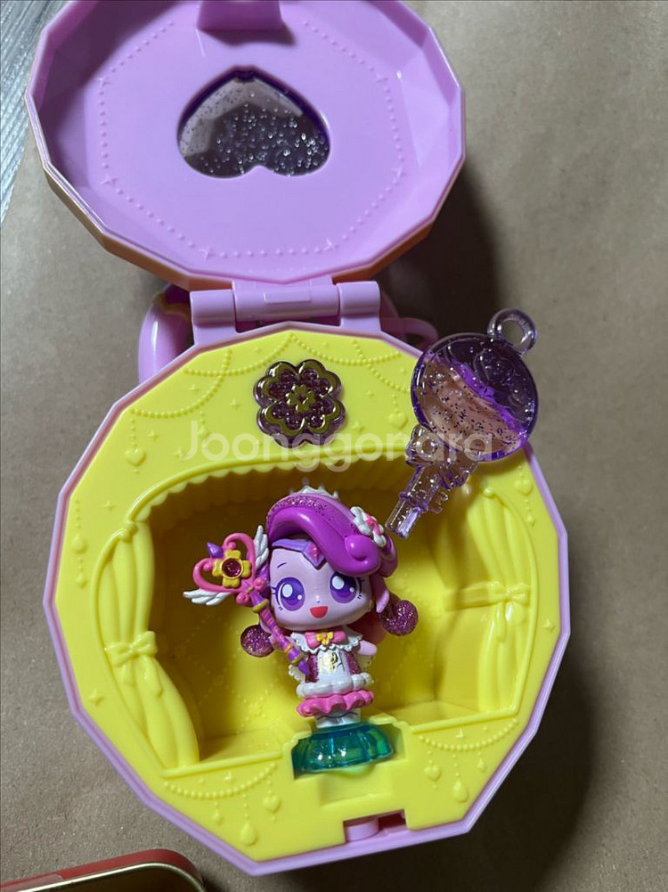 캐치티니핑 행운핑 피규어--1