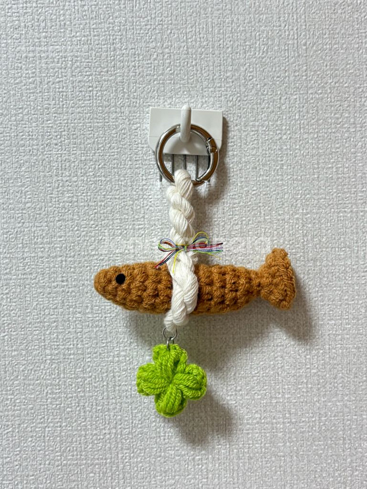 액막이 명태 뜨개 키링--0