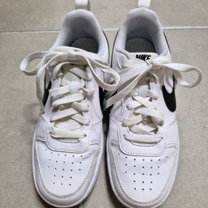 나이키 코트버로우 225