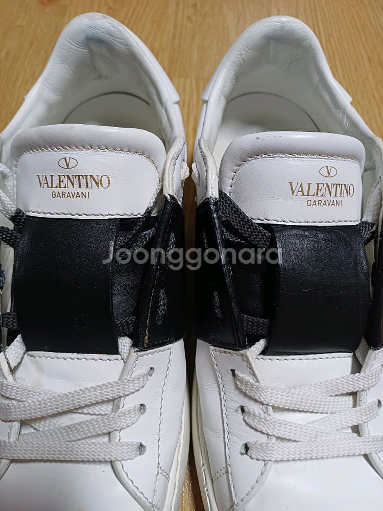 발렌티노 히든 스니커즈 정품!남자39사이즈260!--1