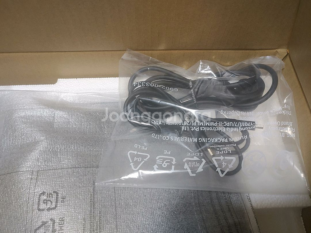 삼성 m7 32인치 스마트 모니터 판매합니다.--2